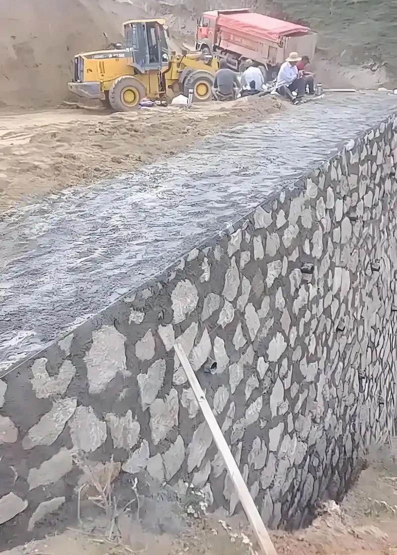 保定安国边坡加固